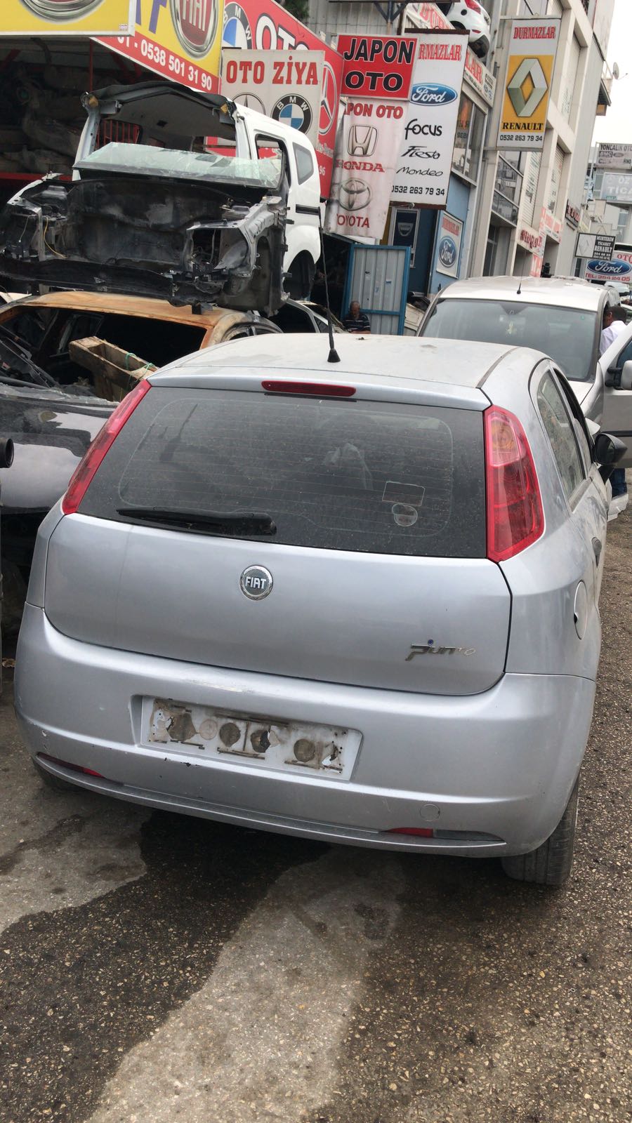punto-arka-bagaj-kapagi punto arka bagaj kapağı çıkma